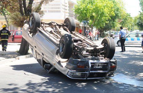 Impresionante accidente en Godoy Cruz