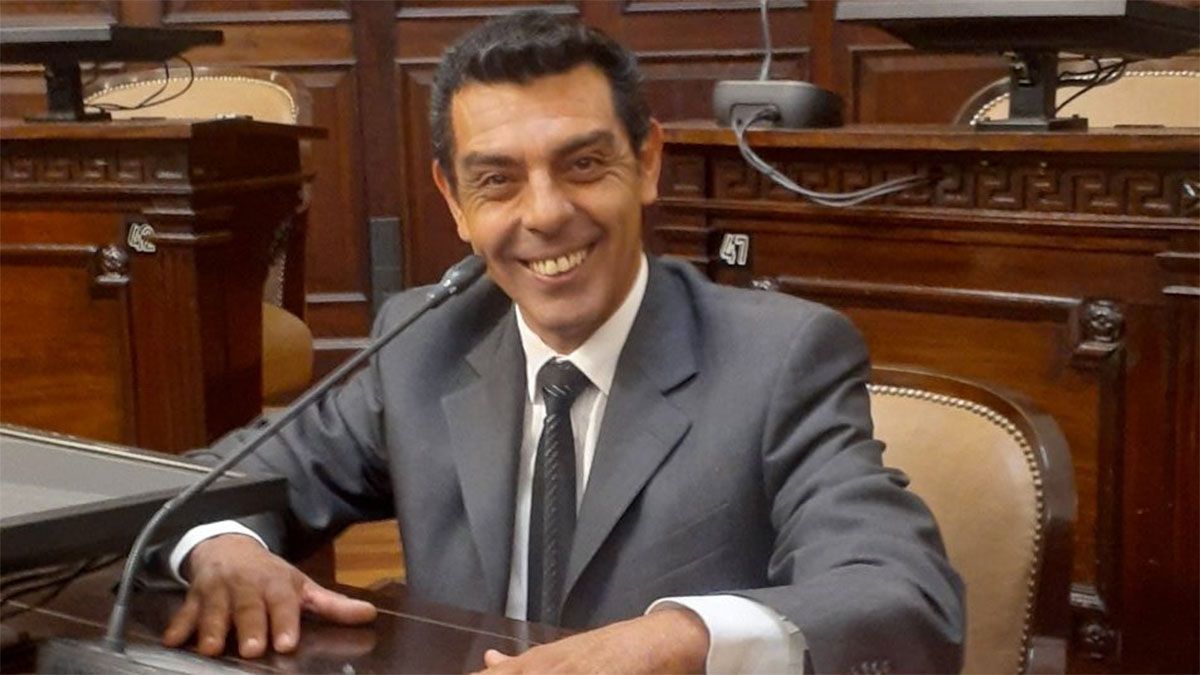 Gabriel Vilche, del PRO, sumó a su proyecto de ahorro de agua a legisladores de su espacio, del PJ y de la UCR.