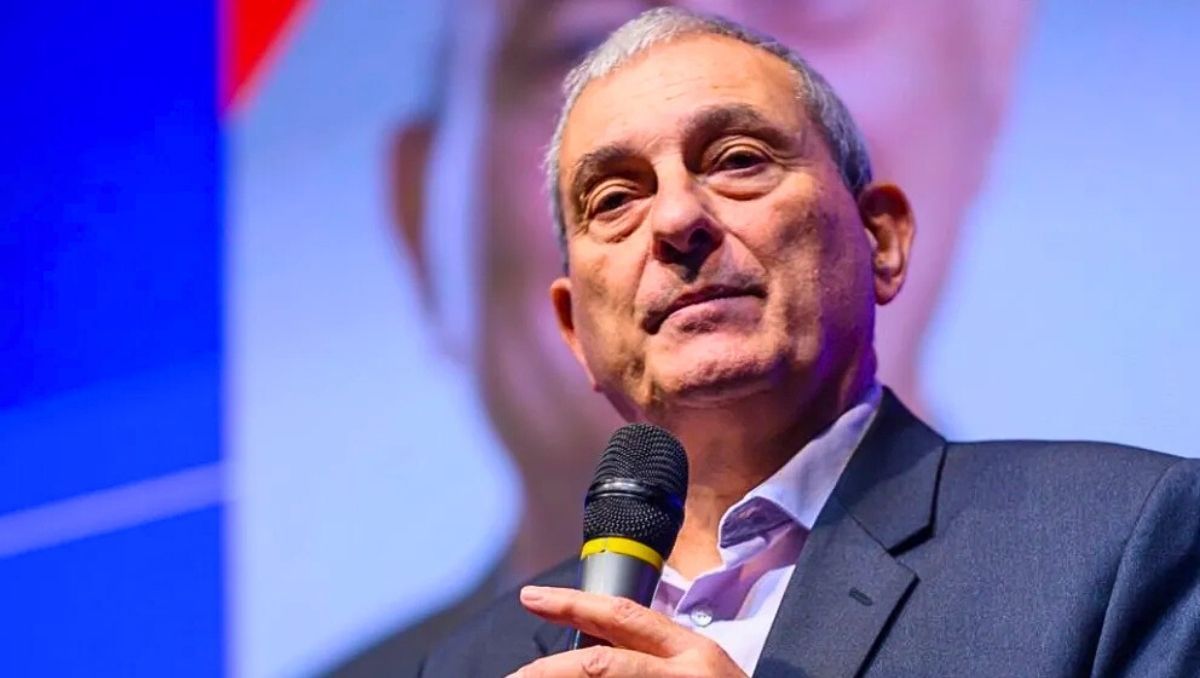 Alejandro Díaz, CEO de la Cámara de Comercio de Estados Unidos en Argentina, brindó una charla a empresarios mendocinos. Alejandro Díaz, CEO de la Cámara de Comercio de Estados Unidos en Argentina, brindó una charla a empresarios mendocinos.