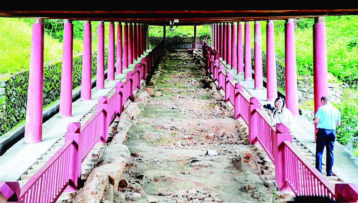 Un antiguo horno desenterrado en el condado de Dehua, ciudad de Quanzhou, Fujian. PARA USO DE CHINA DAILY .