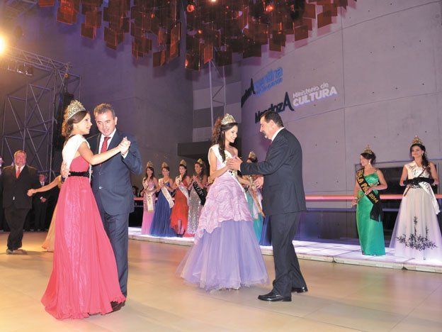 Las reinas bailaron en el Le Parc