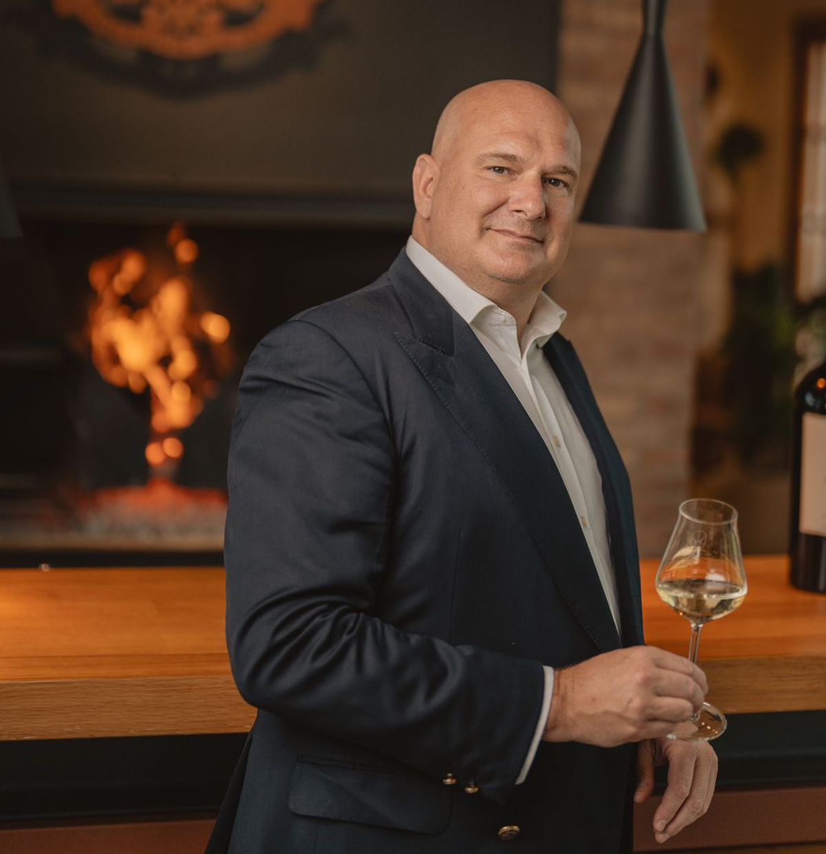 El conde francés y empresario vitivinícola confía en que la Argentina superará la crisis económica a fuerza de creatividad y esperanza. El conde francés y empresario vitivinícola confía en que la Argentina superará la crisis económica a fuerza de creatividad y esperanza.