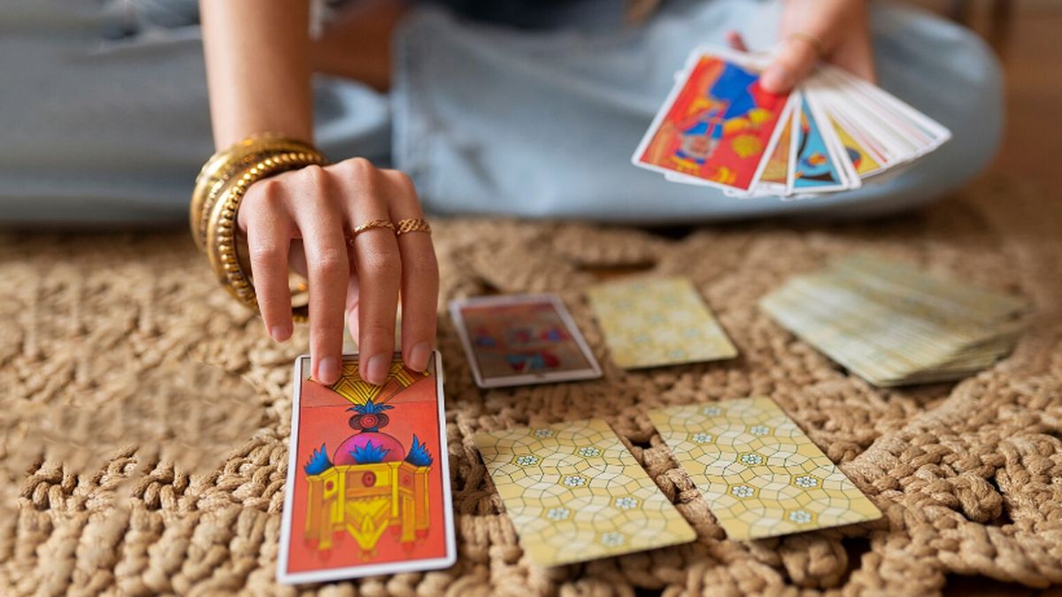Tarot: descubre tu destino para hoy viernes 30 de agosto de 2024