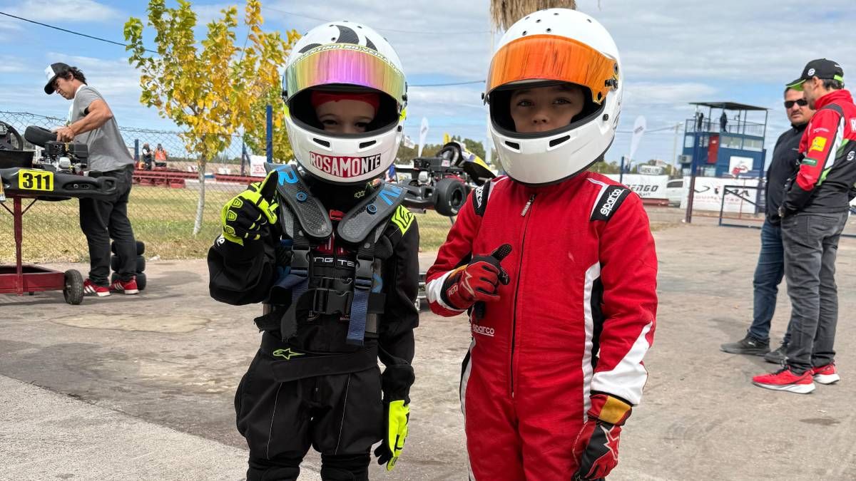 Casi al mismo tiempo que se comienza con la escolaridad se comienza con el karting. Chicos de entre 5 y 6 años se suben a las pistas para llegar en algún momento a la "máxima". Casi al mismo tiempo que se comienza con la escolaridad se comienza con el karting. Chicos de entre 5 y 6 años se suben a las pistas para llegar en algún momento a la "máxima".