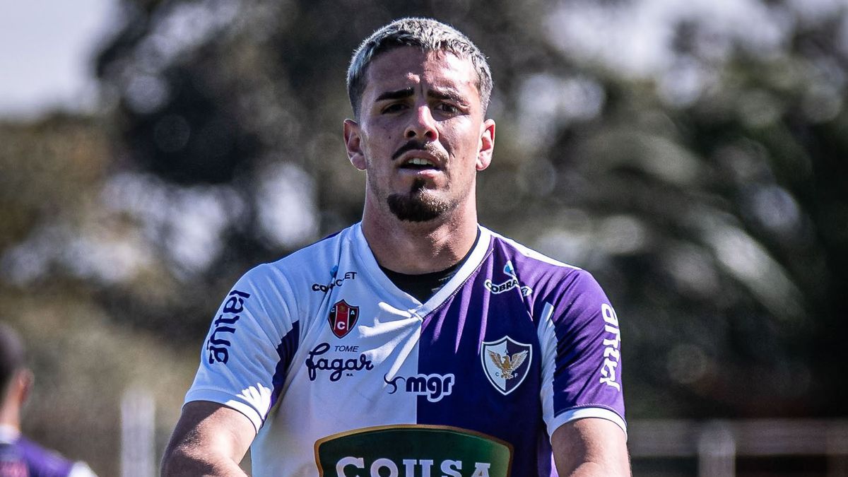 Maximiliano Juambeltz es un delantero uruguayo goleador que llega a la Lepra. Maximiliano Juambeltz es un delantero uruguayo goleador que llega a la Lepra.