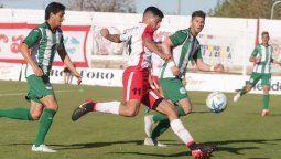 Huracán Las Heras defiende la punta ante Ferro de General Pico