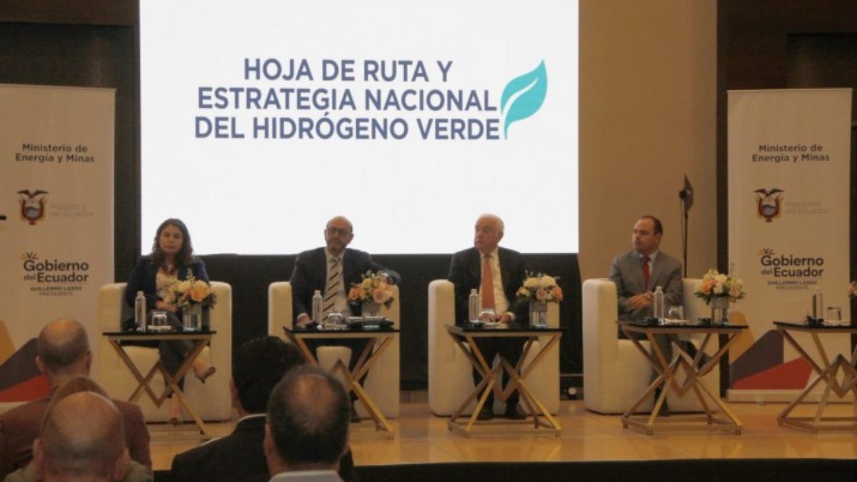 La hoja de ruta del hidrógeno verde en Ecuador fue presentada el 19 de julio del 2023, en Quito. (Foto: Ministerio de Energía y Minas) La hoja de ruta del hidrógeno verde en Ecuador fue presentada el 19 de julio del 2023, en Quito. (Foto: Ministerio de Energía y Minas)