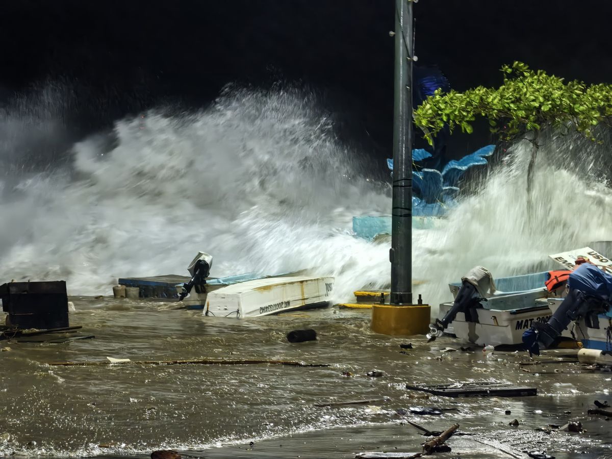 Destruyó varias partes de la ciudad Destruyó varias partes de la ciudad