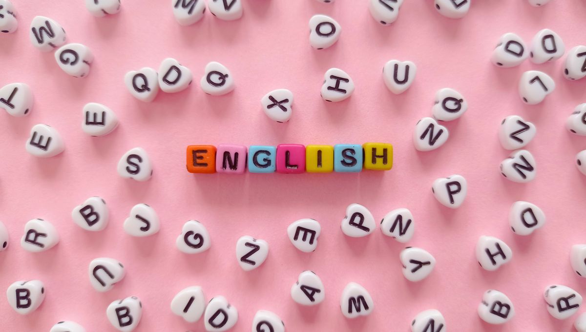 El inglés es un idioma cargado de historia, palabras hermosas algunos conceptos desconocidos. El inglés es un idioma cargado de historia, palabras hermosas algunos conceptos desconocidos. 