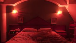 No dejó rastros. Una taxista vivió una situación paranormal con una mujer en un hotel alojamiento. No dejó rastros. Una taxista vivió una situación paranormal con una mujer en un hotel alojamiento.