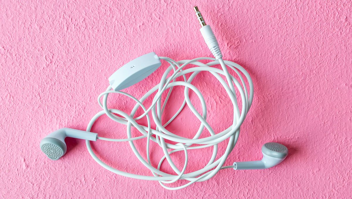 El efectivo truco casero para evitar que los auriculares se enreden