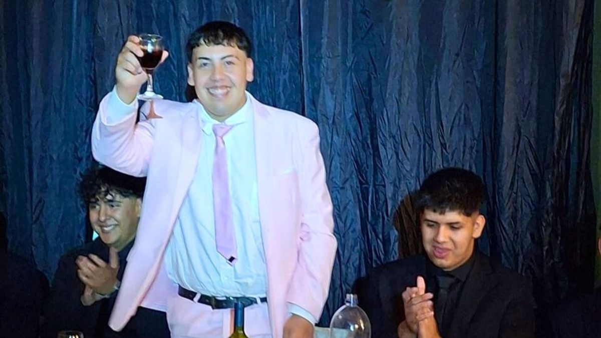 La alegría del egreso, durante la fiesta. La alegría del egreso, durante la fiesta.