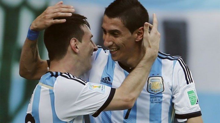 Di María abrió su Facebook y Messi le dio una calurosa bienvenida