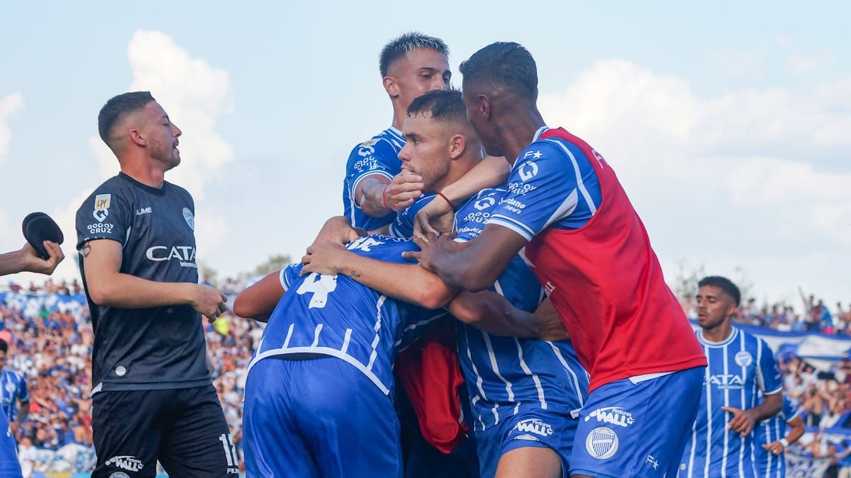 El Tomba quiere seguir con su racha ganadora ante Unión, en el Malvinas. El Tomba quiere seguir con su racha ganadora ante Unión, en el Malvinas.