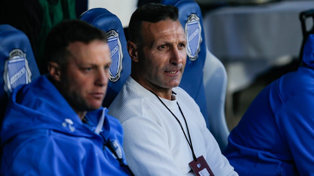 Walter RIbonetto, entrenador de Godoy Cruz, intentará ante Vélez ganar su primer partido como entrenador.