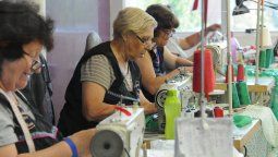 Las costureras cuentan cómo será el vestuario de los artistas de la Fiesta de la Vendimia