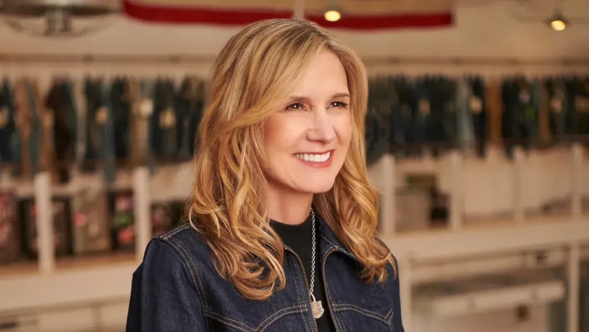 Michelle Gass, CEO de Levi's, pintó un futuro negro para los fanáticos de la marca. Michelle Gass, CEO de Levi's, pintó un futuro negro para los fanáticos de la marca.