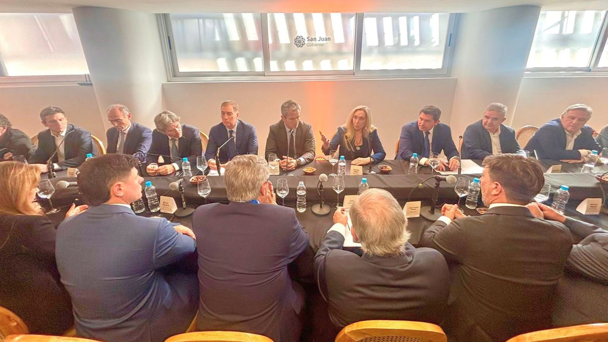 La Secretaria General de la Presidencia, Karina Milei, comparó el exitoso caso de la minería en Chile, con la situación en Argentina La Secretaria General de la Presidencia, Karina Milei, comparó el exitoso caso de la minería en Chile, con la situación en Argentina