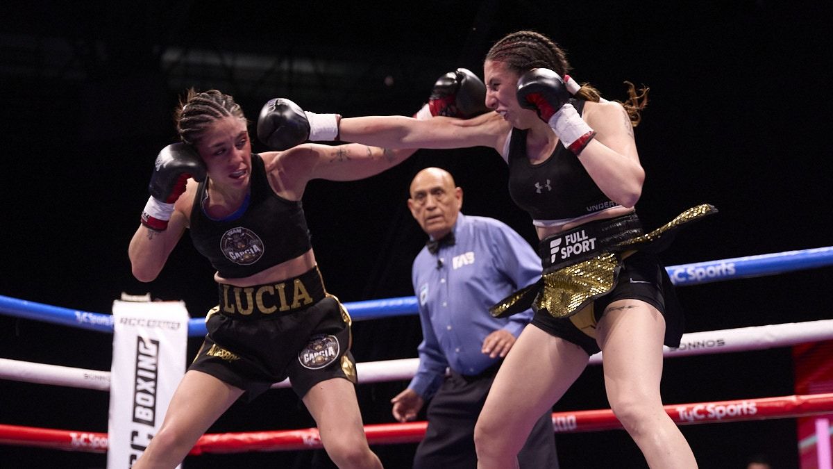 Duelo de guapas entre Lucía García y Dalma Alaniz, para abrir una gran noche de boxeo. Duelo de guapas entre Lucía García y Dalma Alaniz, para abrir una gran noche de boxeo.