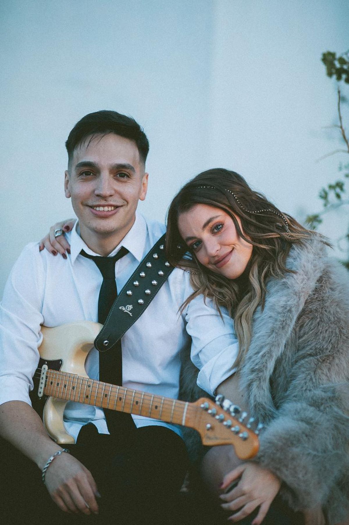 Clarita Ceschin está de novia con el músico mendocino Dani Reuvers. A partir de ahora convivirán en Buenos Aires. Clarita Ceschin está de novia con el músico mendocino Dani Reuvers. A partir de ahora convivirán en Buenos Aires.