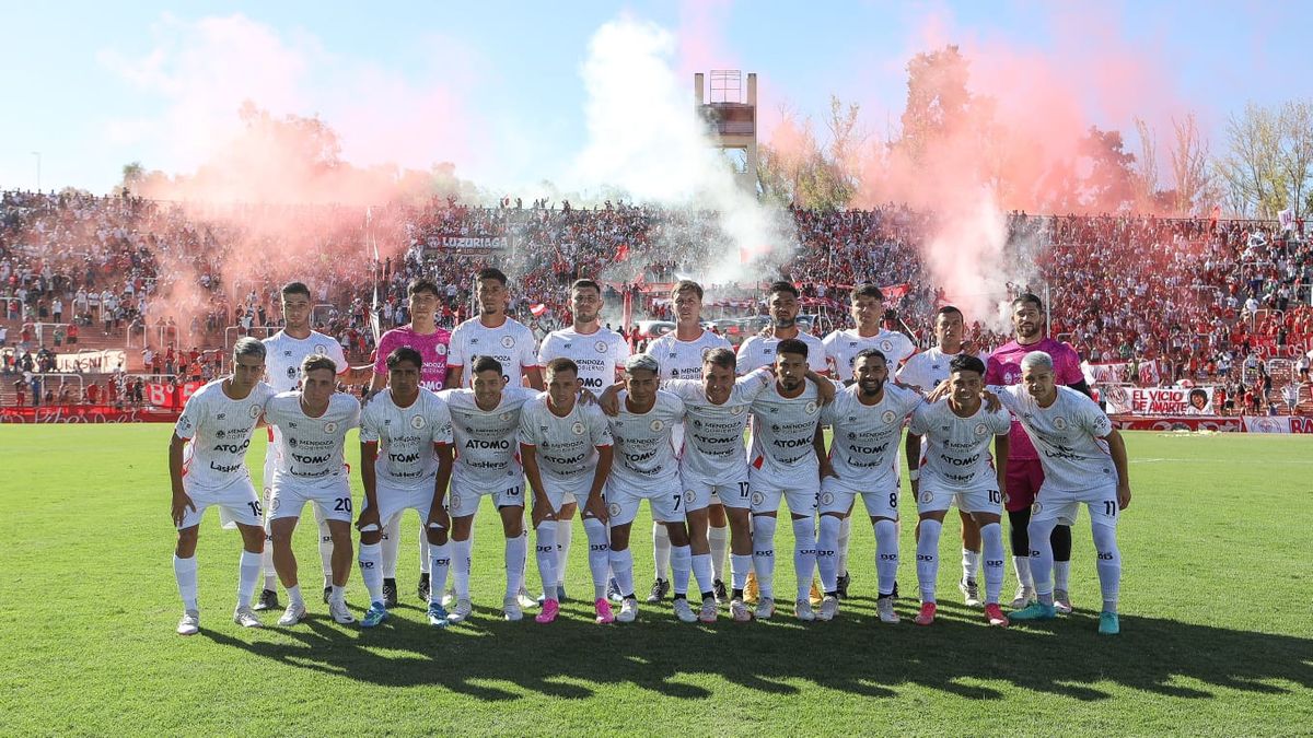 Los once de Huracán que iniciaron el encuentro frente a Gutiérrez. Los once de Huracán que iniciaron el encuentro frente a Gutiérrez.
