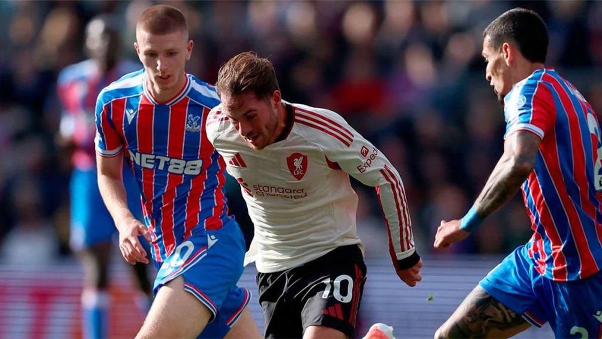 Alexis Mac Allister fue titular en la caída del Liverpool.