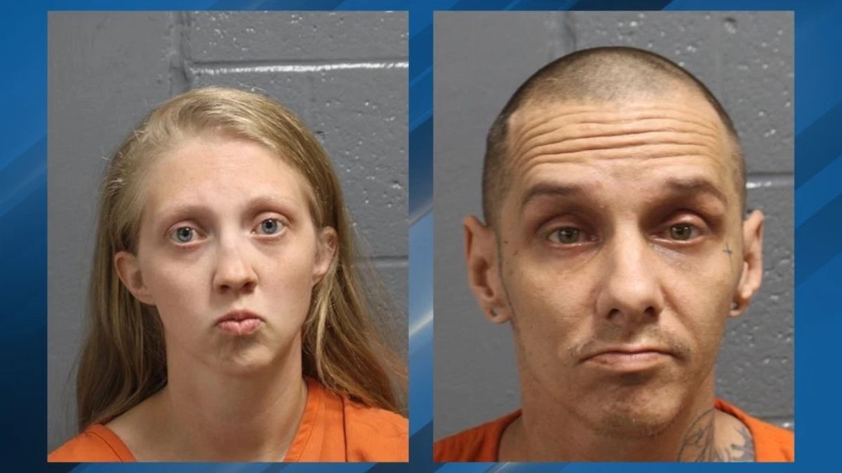 Los padres detenidos tras la muerte de la niña. Los padres detenidos tras la muerte de la niña.