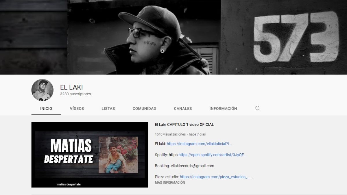 Otra de las facetas del reciclador, cantante de trap, y que tiene una cuenta en YouTube para escuchar sus creaciones.