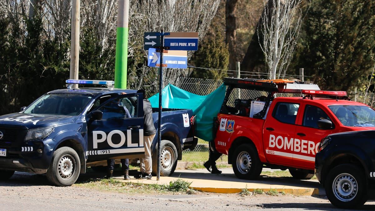 Cómo dos negociadores rescataron de la muerte a la alumna de 14 años armada en La Paz