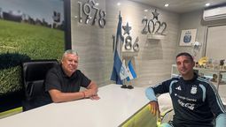 Chiqui Tapia y Scaloni comenzaron las charlas para la renovación del DT de la Selección argentina.