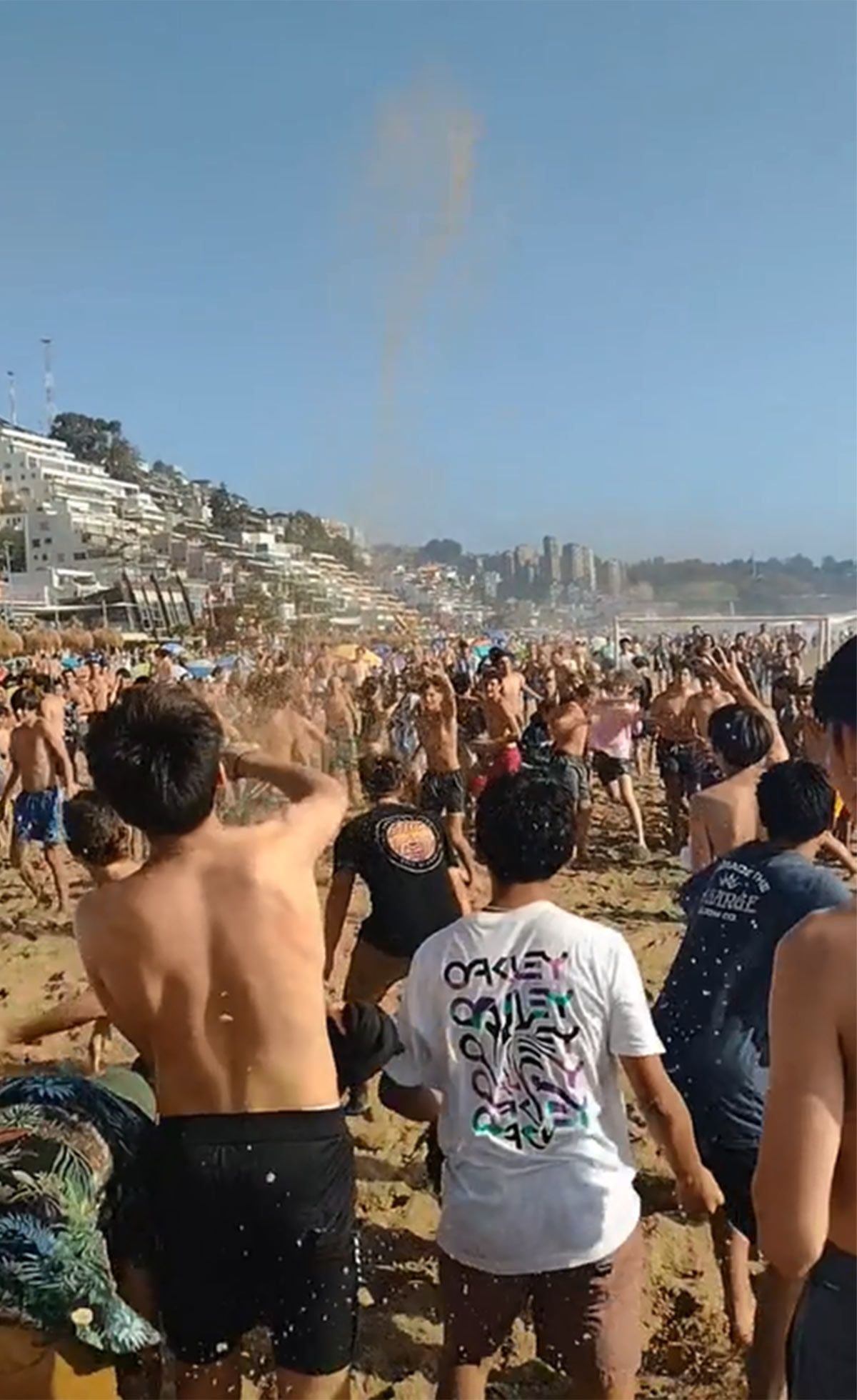 Dos bandos: los argentinos entonaron el clàsico