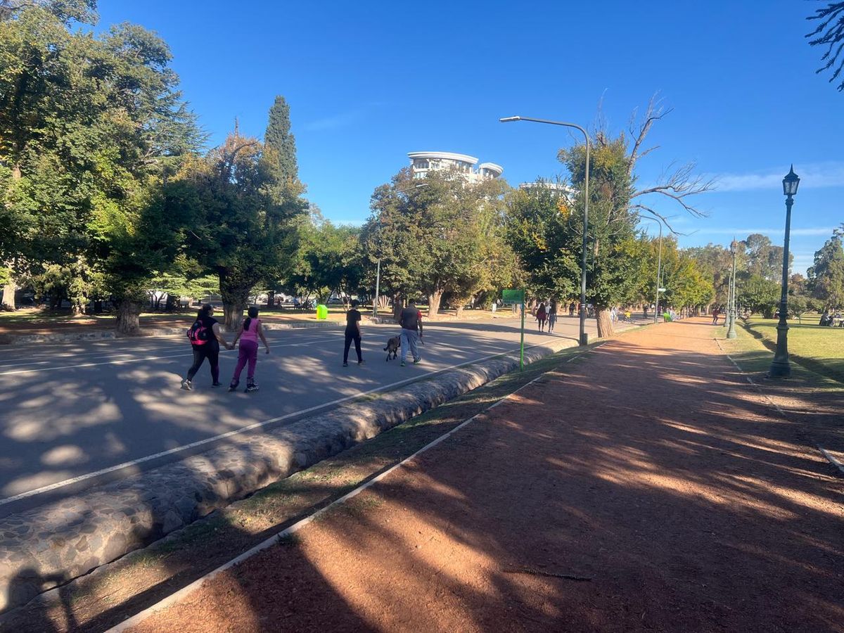 Siguen los días cálidos según el pronóstico del tiempo en Mendoza. Siguen los días cálidos según el pronóstico del tiempo en Mendoza.