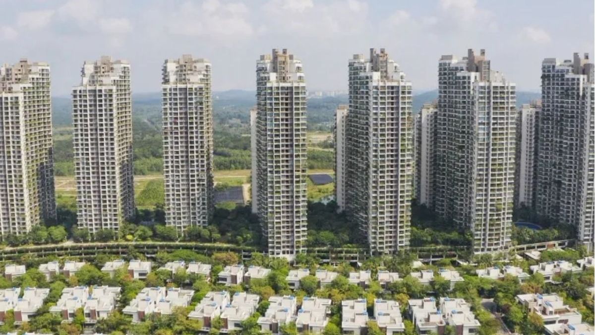 В пустующем городе-призраке Forest City в Малайзии полиция разгромила сеть мошенников