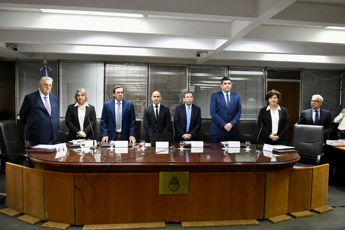 Los miembros del Jury de Enjuiciamiento a Walter Bento. Los miembros del Jury de Enjuiciamiento a Walter Bento.