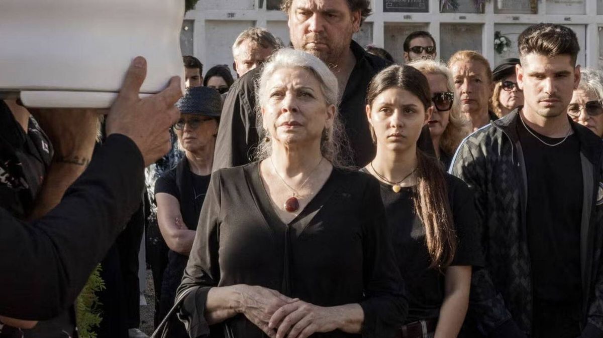 Kiti Mánver. La experimentada actriz española brilla en la serie de Netflix, Dos tumbas. Kiti Mánver. La experimentada actriz española brilla en la serie de Netflix, Dos tumbas.