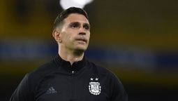 El Dibu Martínez quiere hundir a Chile y Colombia