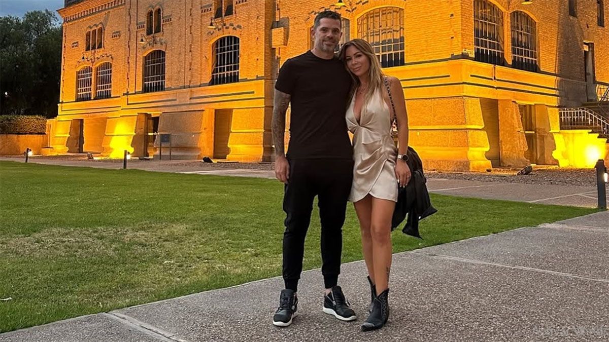 Gago y su pareja estuvieron en la bodega Trapiche. Gago y su pareja estuvieron en la bodega Trapiche.