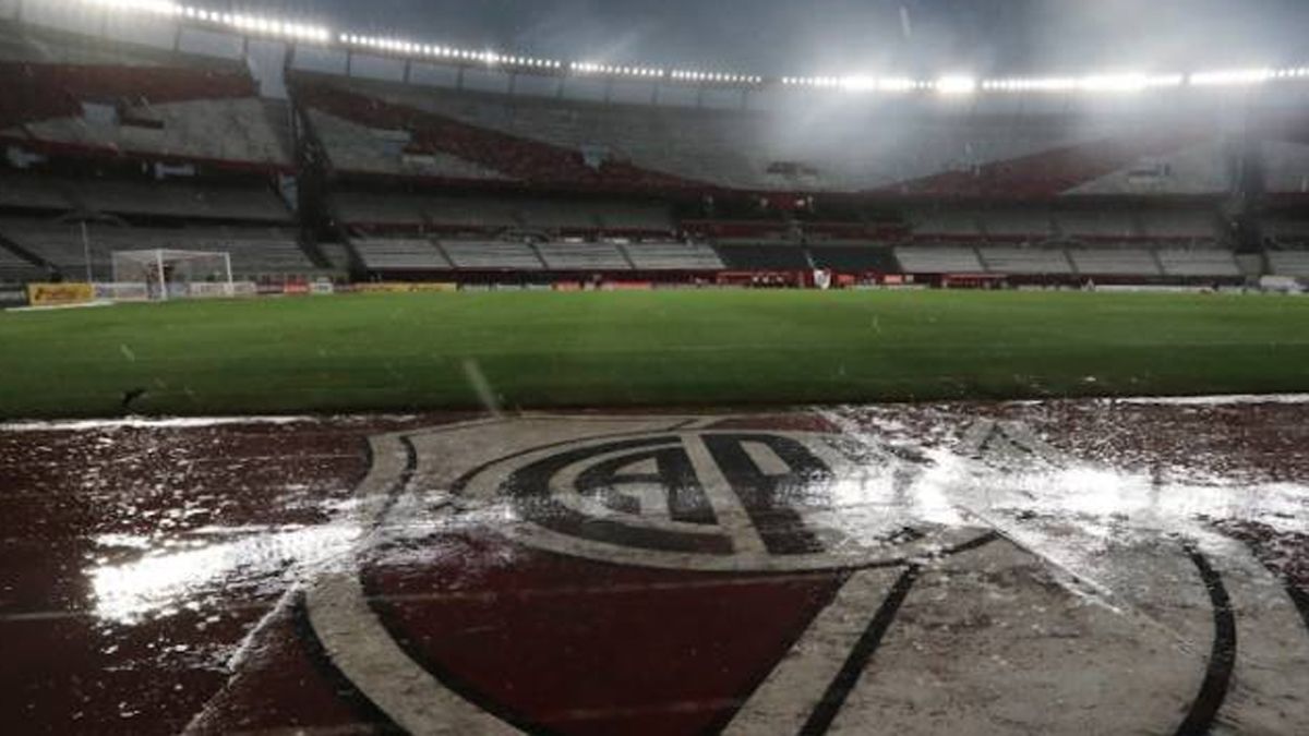 El Monumental a&uacute;n no se hab&iacute;a renovado cuando River decidi&oacute; no jugar con Atl&eacute;tico Tucum&aacute;n.