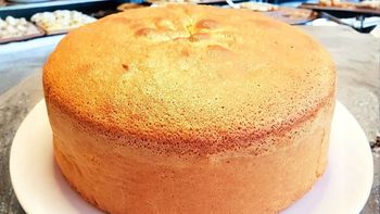 Bizcochuelo de 12 cucharadas: la receta famosa, fácil y rápida que conquista cualquier merienda Bizcochuelo de 12 cucharadas: la receta famosa, fácil y rápida que conquista cualquier merienda