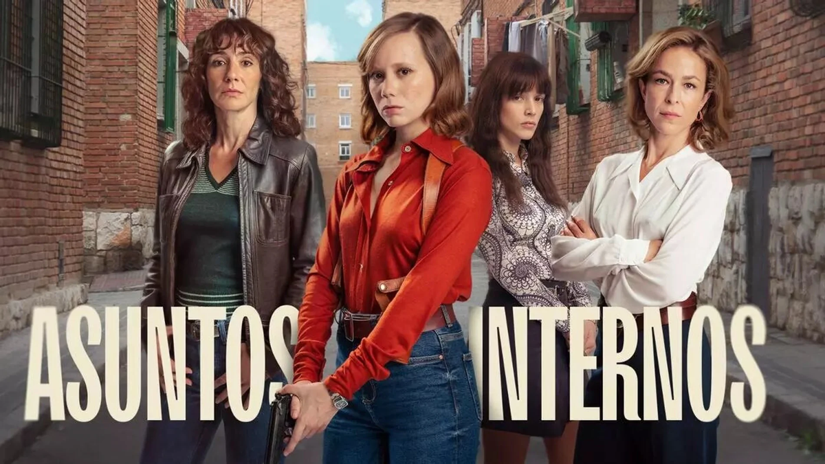 Laia Manzanares, Carla Campra, Marta Poveda y Silvia Abascal. Las cuatros actrices españolas que se destacan en la serie Asuntos internos. Laia Manzanares, Carla Campra, Marta Poveda y Silvia Abascal. Las cuatros actrices españolas que se destacan en la serie Asuntos internos.
