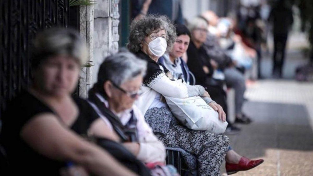 Unos 550.000 jubilados recibirán el bono de $1.600 pesos.