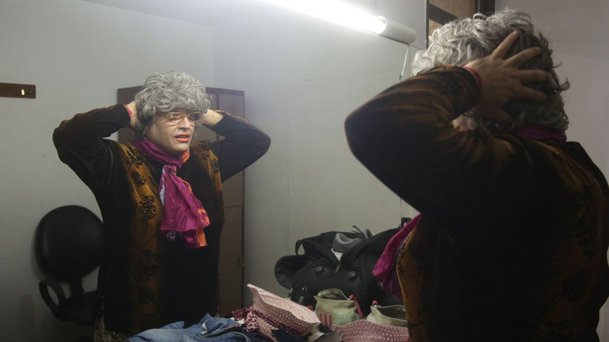 Doña Presbicia ya está lista para salir a escena