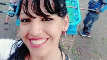 Los mensajes reveladores que descubrió la madre de la mujer que murió quemada