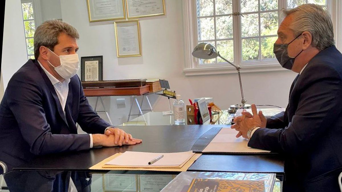 Cambios en el Gabinete: Sergio U&ntilde;ac viaj&oacute; a Buenos Aires para darle su respaldo al Presidente luego de las renuncias en el Gobierno nacional.