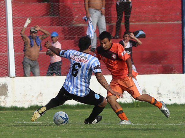 Quedó con seis y se suspendió