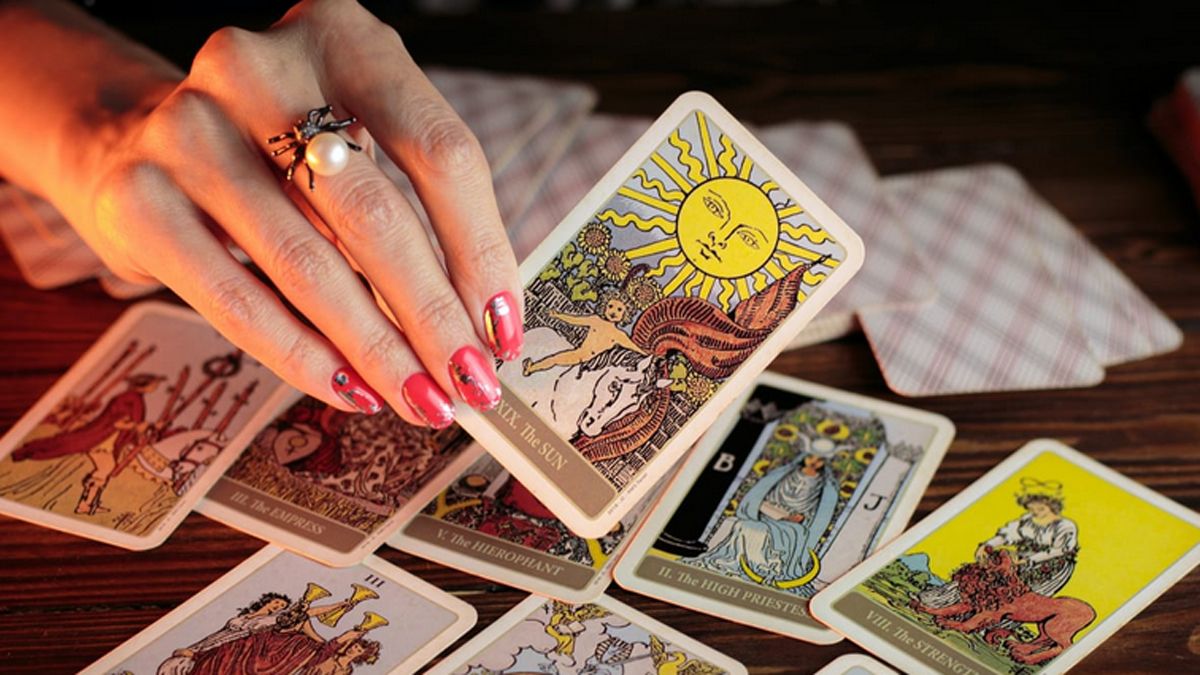 TAROT: descubre sus predicciones para hoy lunes 27 de enero de 2025