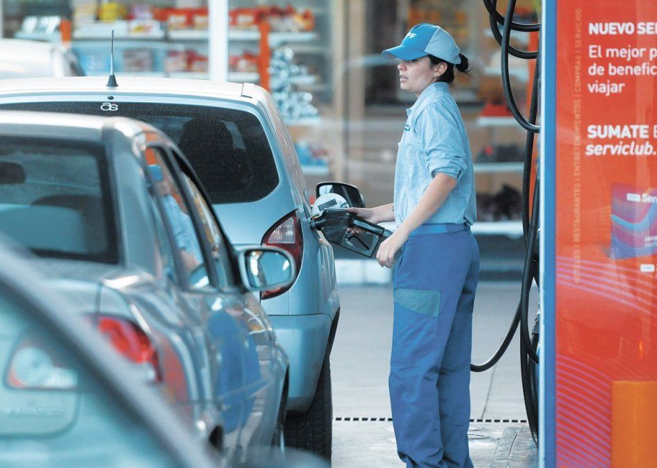 El precio de los combustibles tiene consecuencias en el resto de los precios de la economía. Imagen ilustrativa.