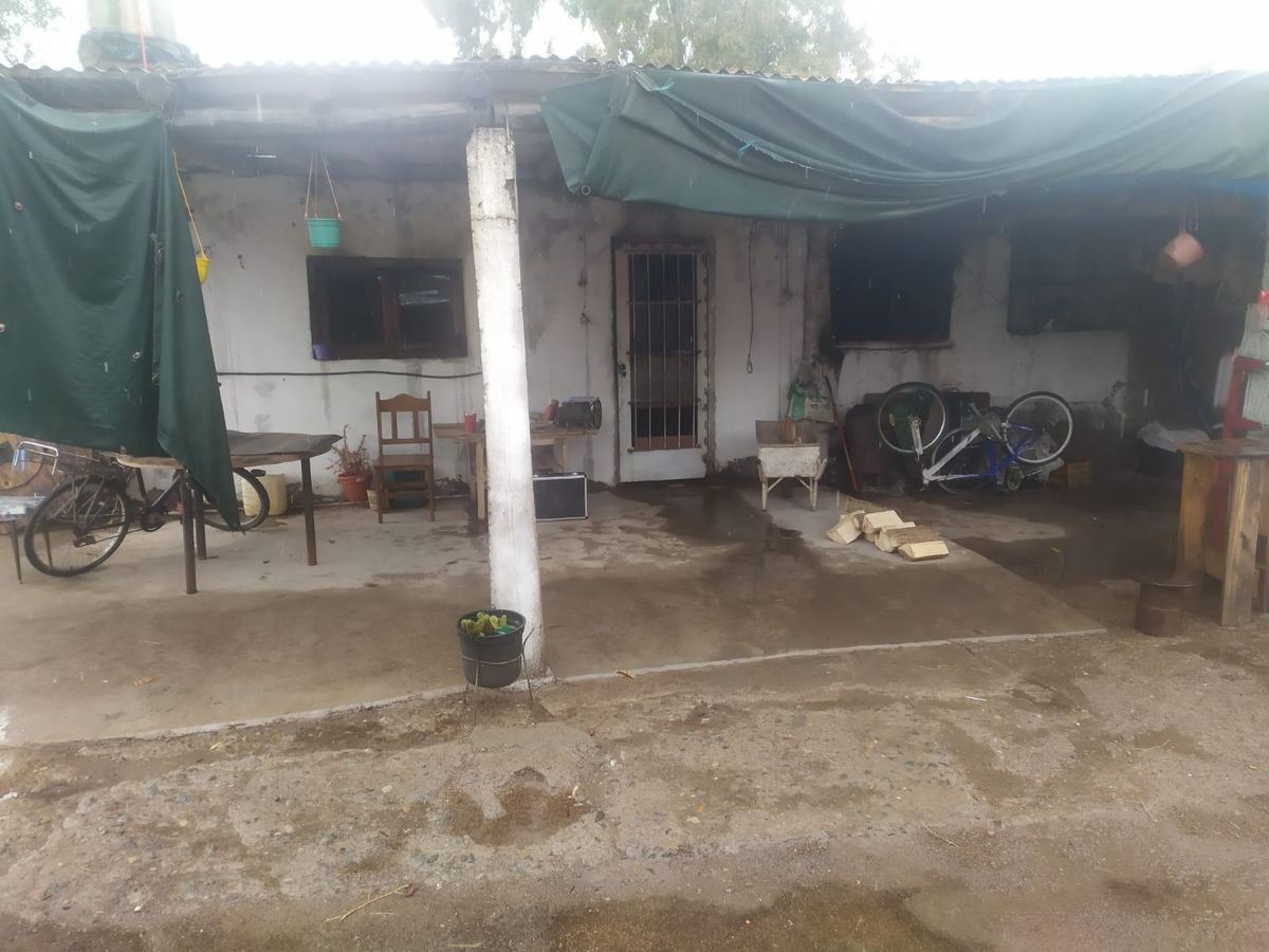 El incendio se habría originado en el frente de la vivienda. El incendio se habría originado en el frente de la vivienda.