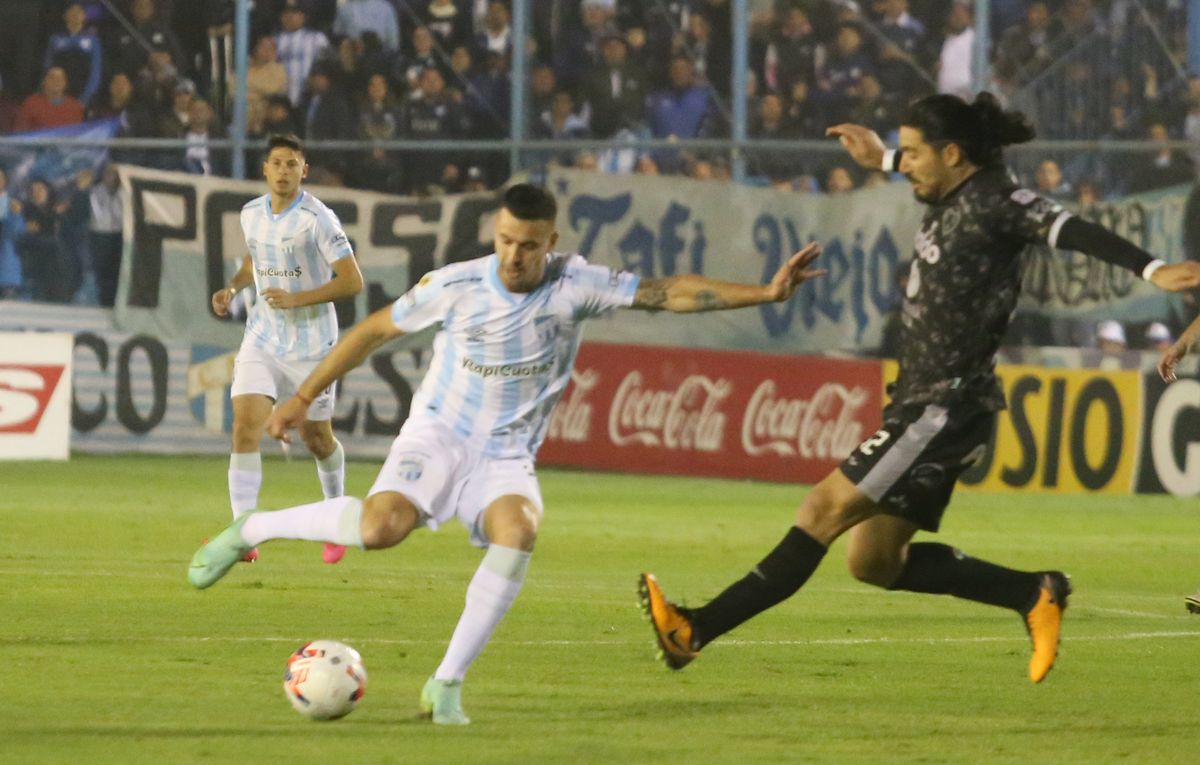 Atlético Tucumán se mantiene en la cima de la Liga Profesional