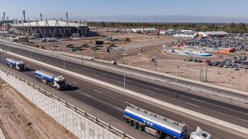 En la Expo San Juan, YPF lanzó Diésel 10 Minero, nuevo combustible para potenciar la minería En la Expo San Juan, YPF lanzó Diésel 10 Minero, nuevo combustible para potenciar la minería